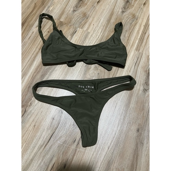 White Fox Swim - Picture 1 of 2